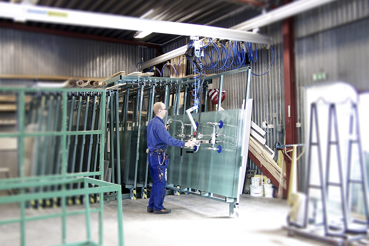 Glass handling AGR Movomech