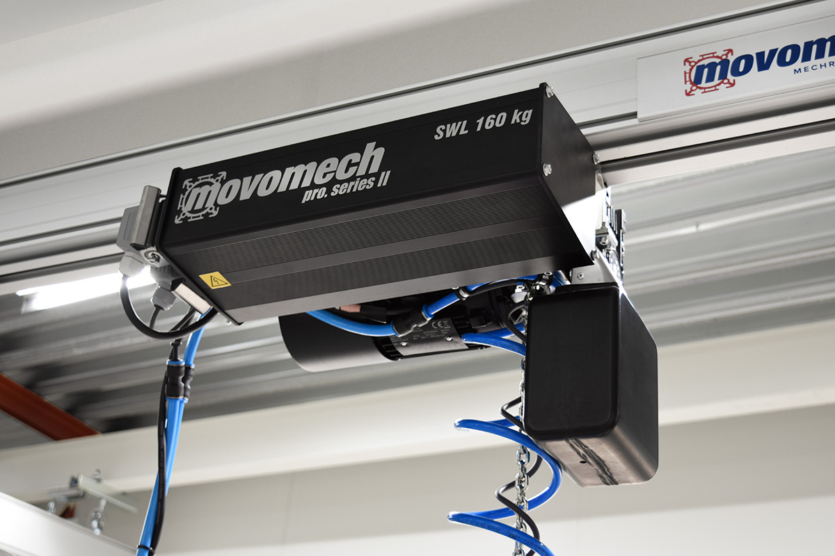 Eltelfer - frekvensstyrd elektrisk telfer - Movomech Mechchain Pro II - för precisionsmontering - professionell lyfthantering